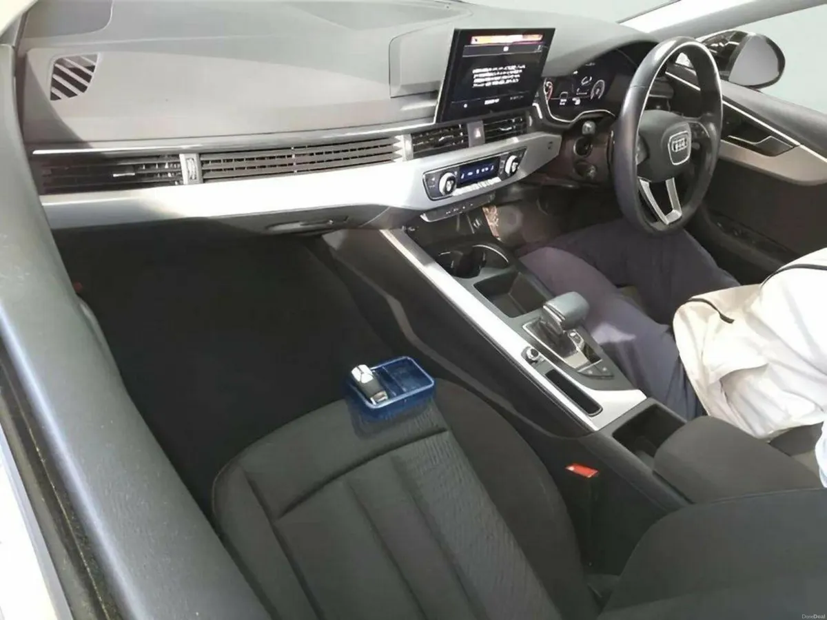 Audi A4 35TDI ADVANCED - Image 2