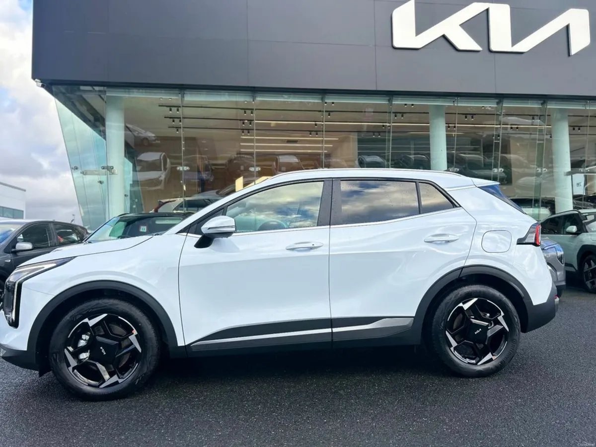 Kia Sportage 1.6 Diesel K3 (0% Finance available) - Image 3