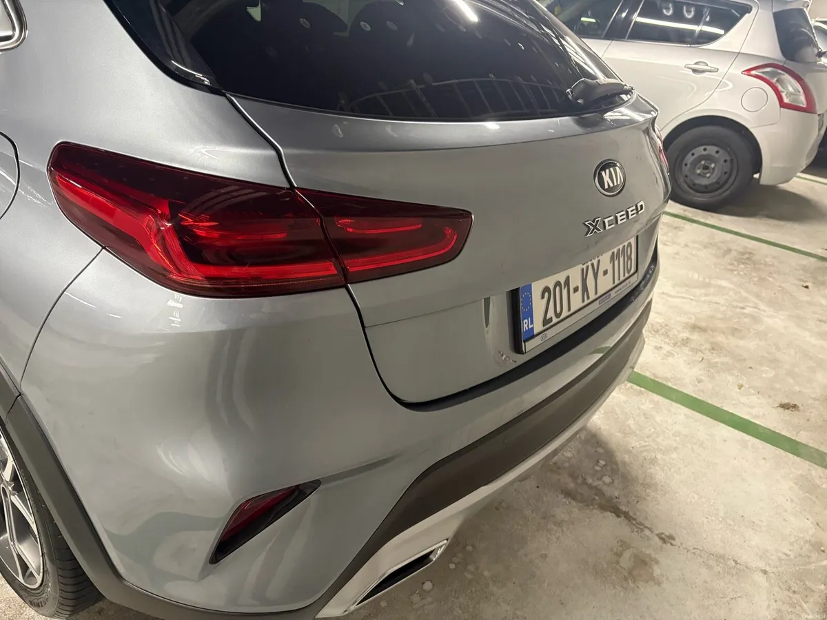 Kia x-Ceed high spec (K3 model) - Image 4