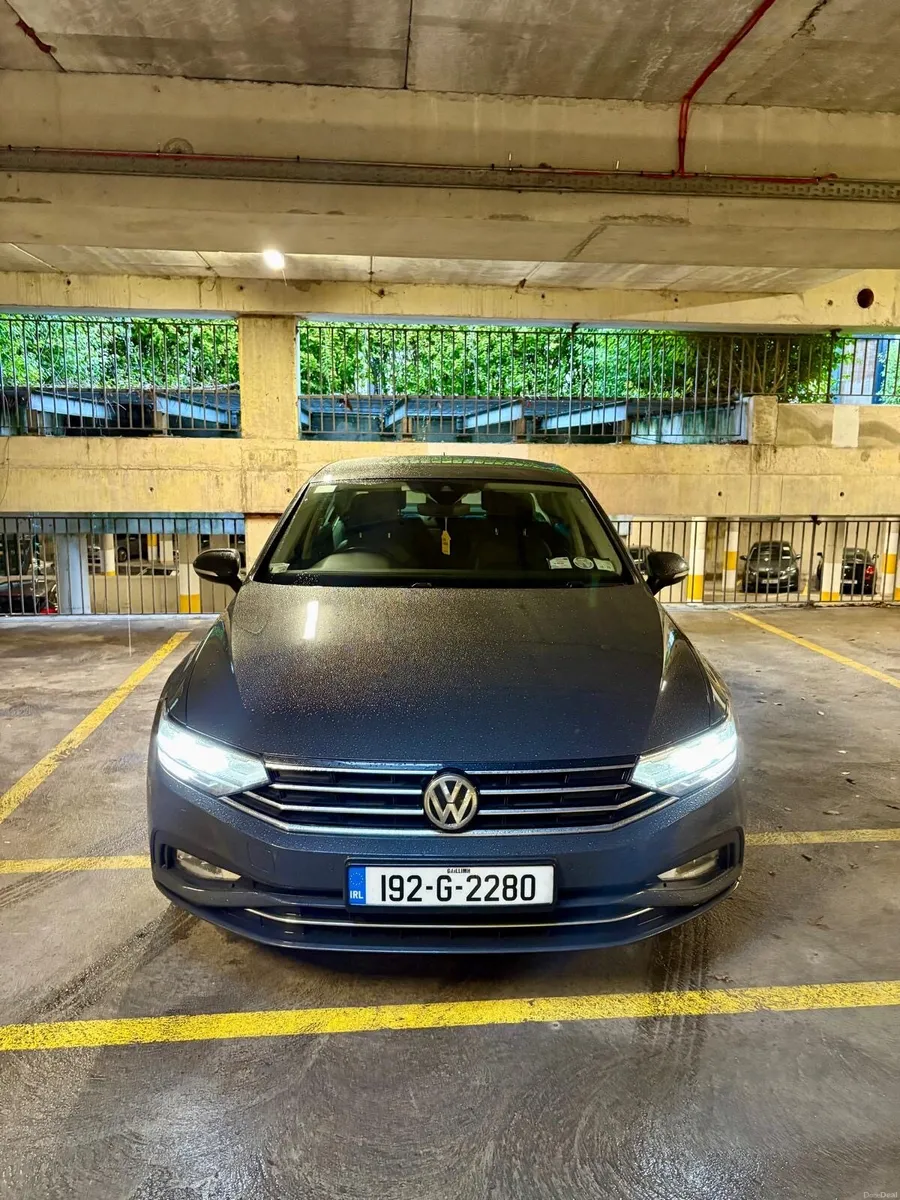 Volkswagen Passat 1.6 TDI DSG AUTO - Image 4