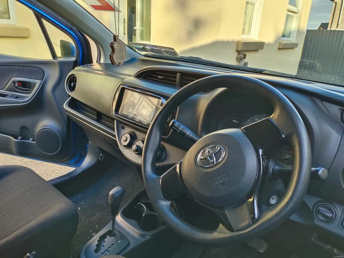 Toyota Vitz 2019 (fixed price) on urgent sell - Image 3