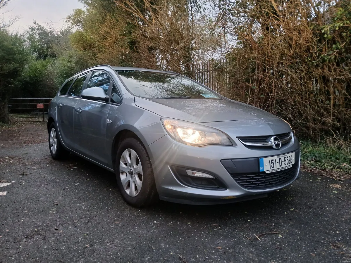 Opel Astra Estate 2015 New NCT Test - Image 1