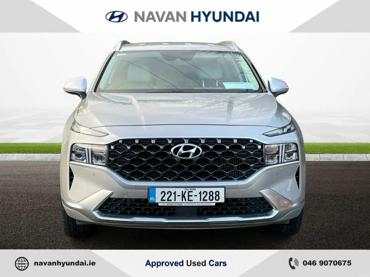 Hyundai Santa Fe 1.6 PHEV 4WD Executive Plus Auto - Image 3