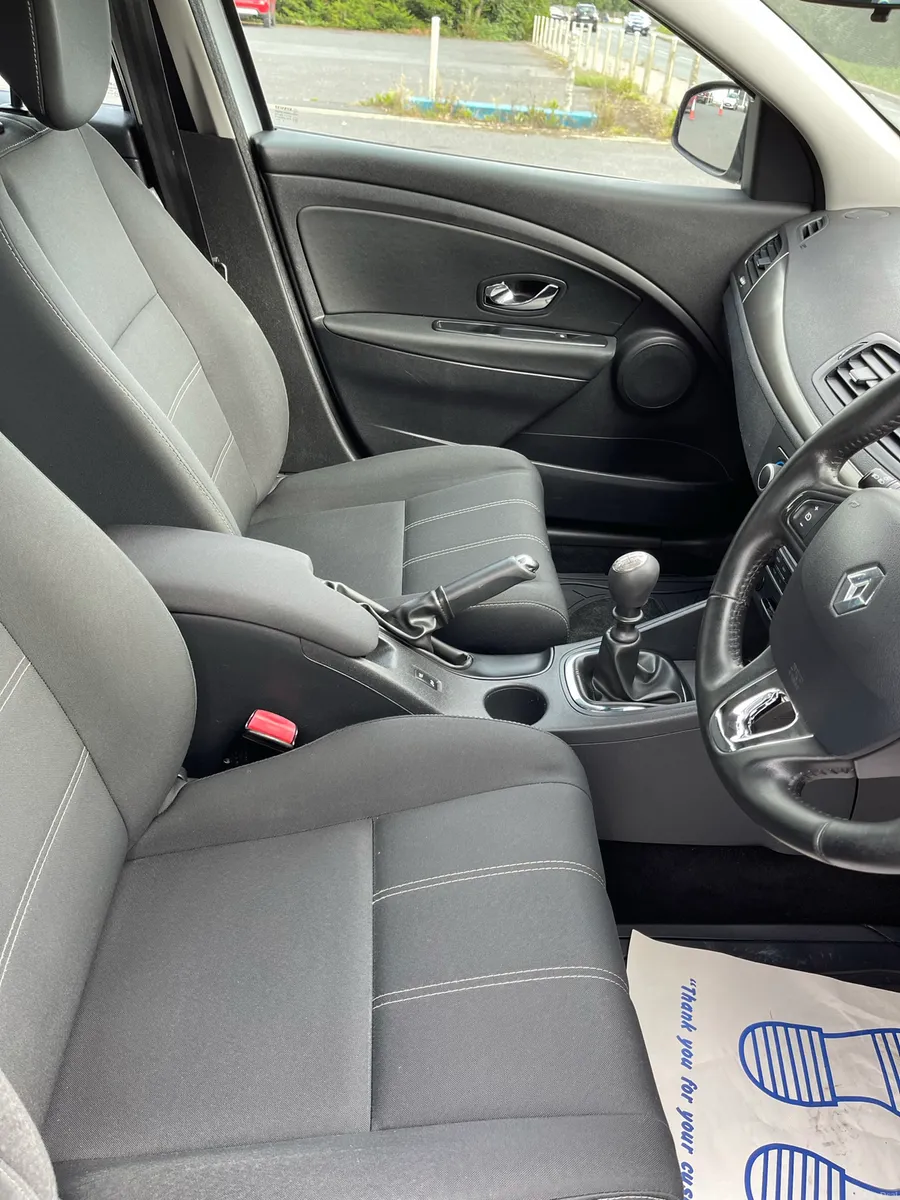 2015 Renault Megane 1.5 DCi Diesel Estate - Image 4