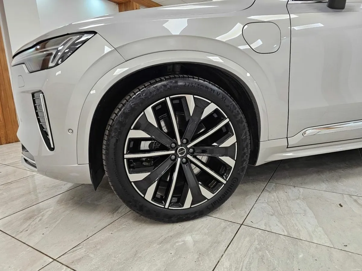 Volvo XC90 ULTRA MODEL ! - Image 4