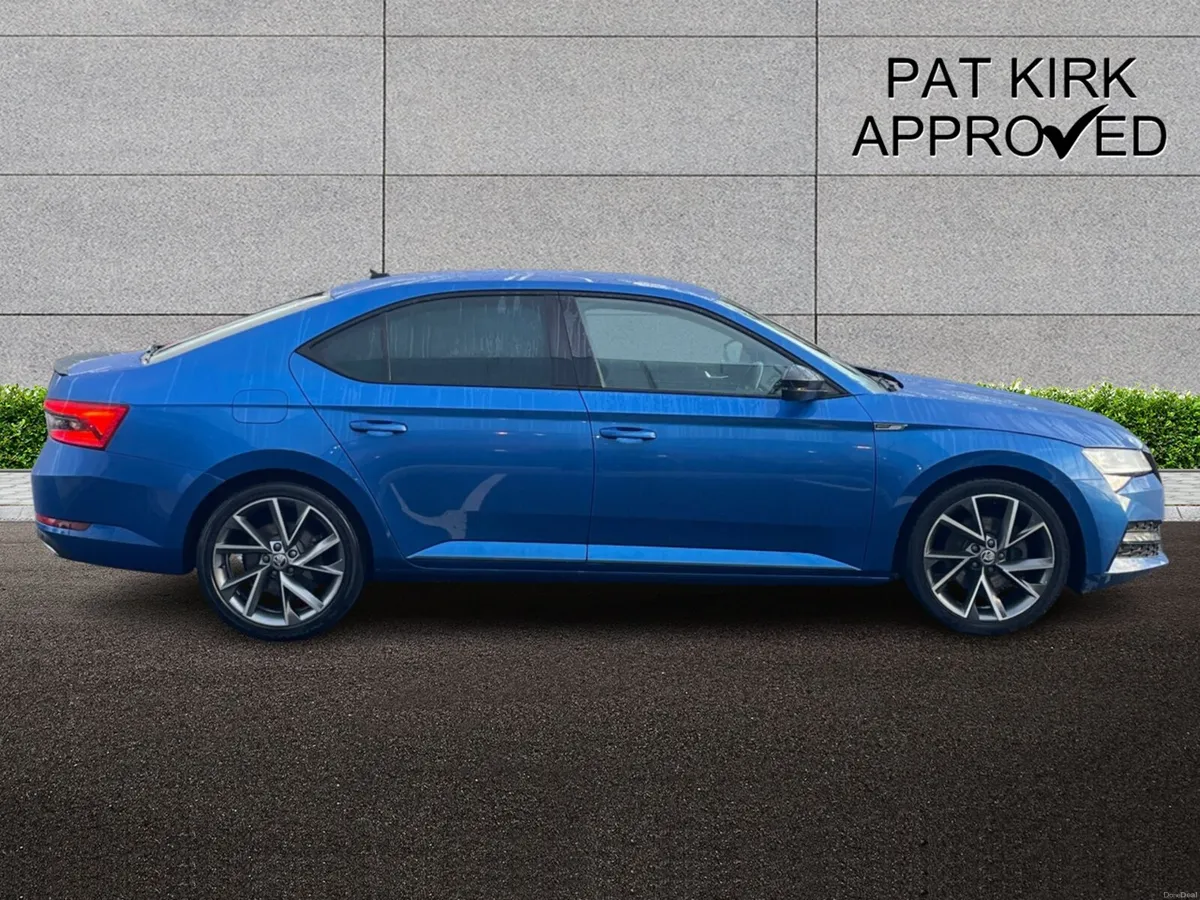 Skoda SUPERB Diesel Hatchback Sport Line Plus - Image 3