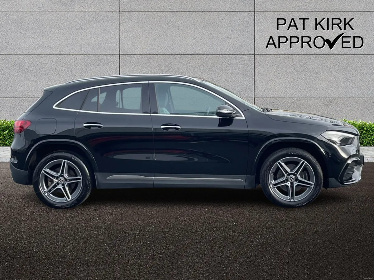 Mercedes-Benz GLA Class Gla Hatchback AMG Line - Image 3