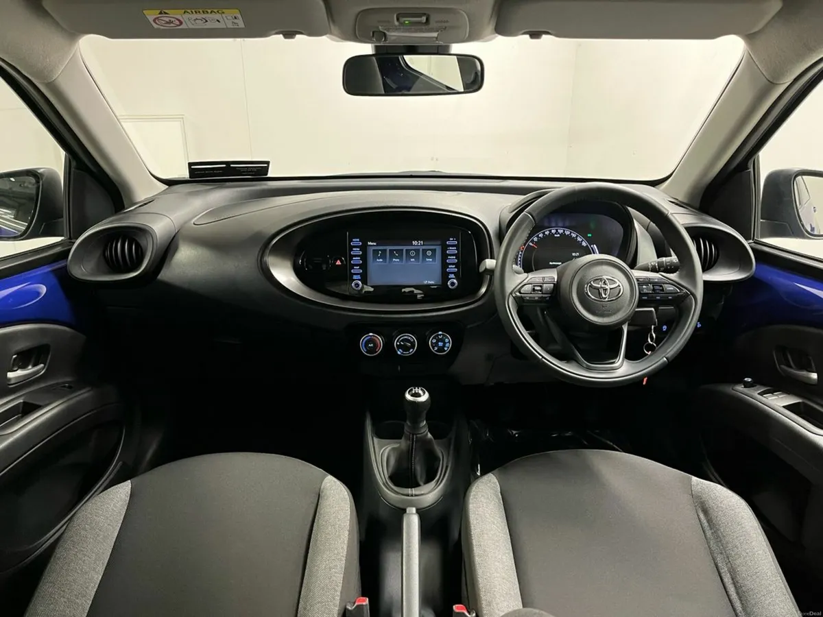 Toyota Aygo X Pulse 1.0 - Reversing Camera - Air-C - Image 4