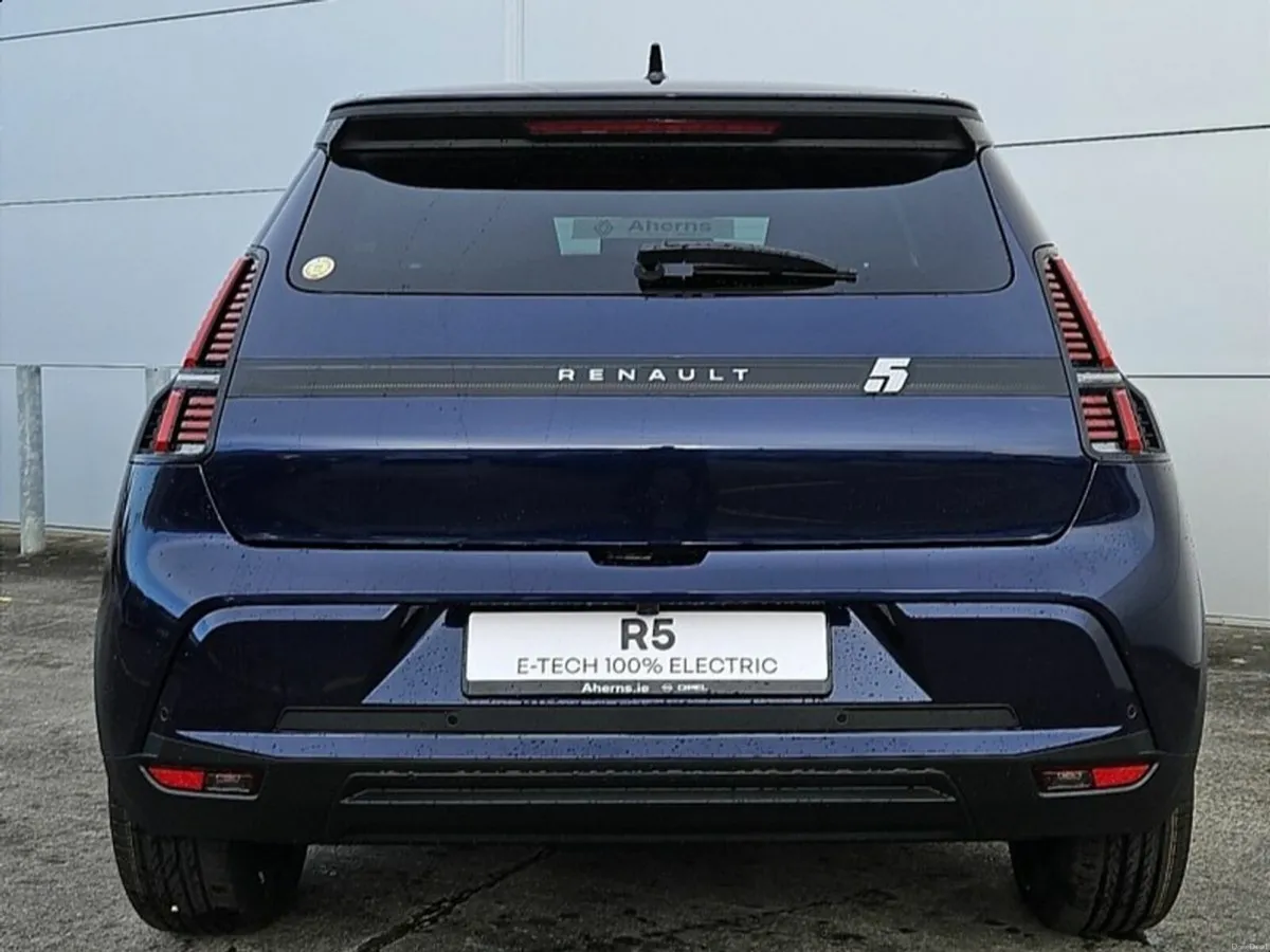 Renault 5 Techno 52kw - Image 4