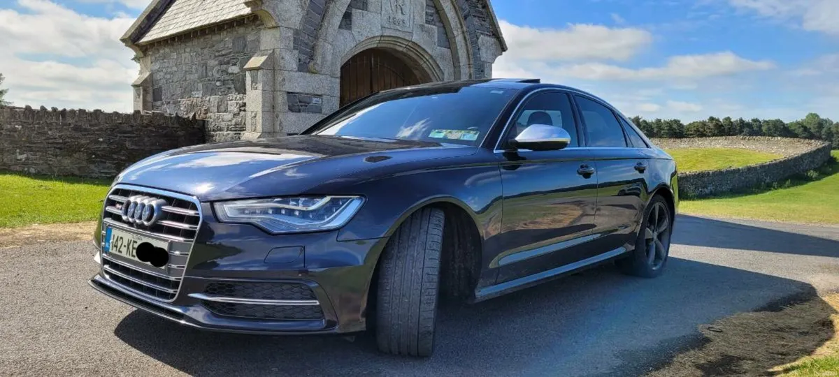 Audi S6 - Image 1