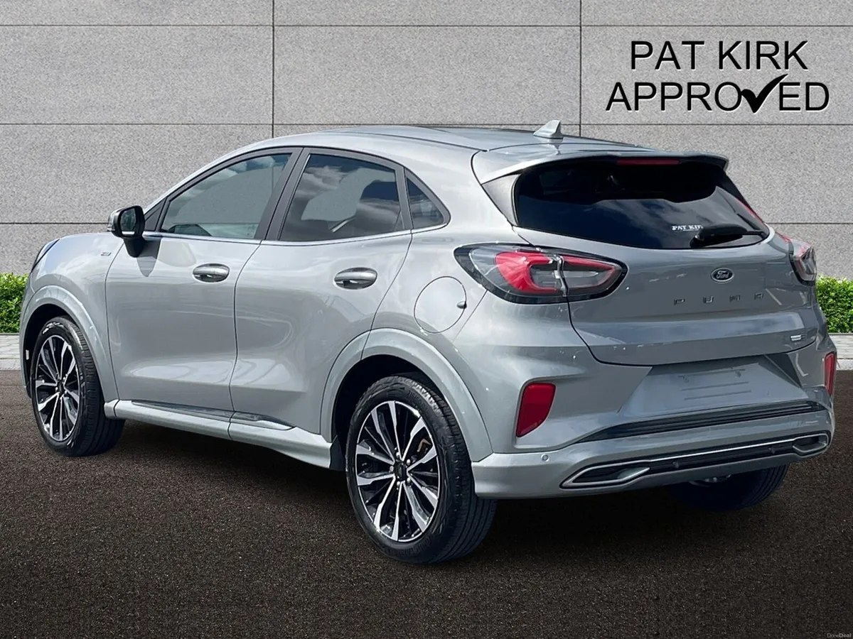 Ford Puma Hatchback ST-Line Vignale - Image 2