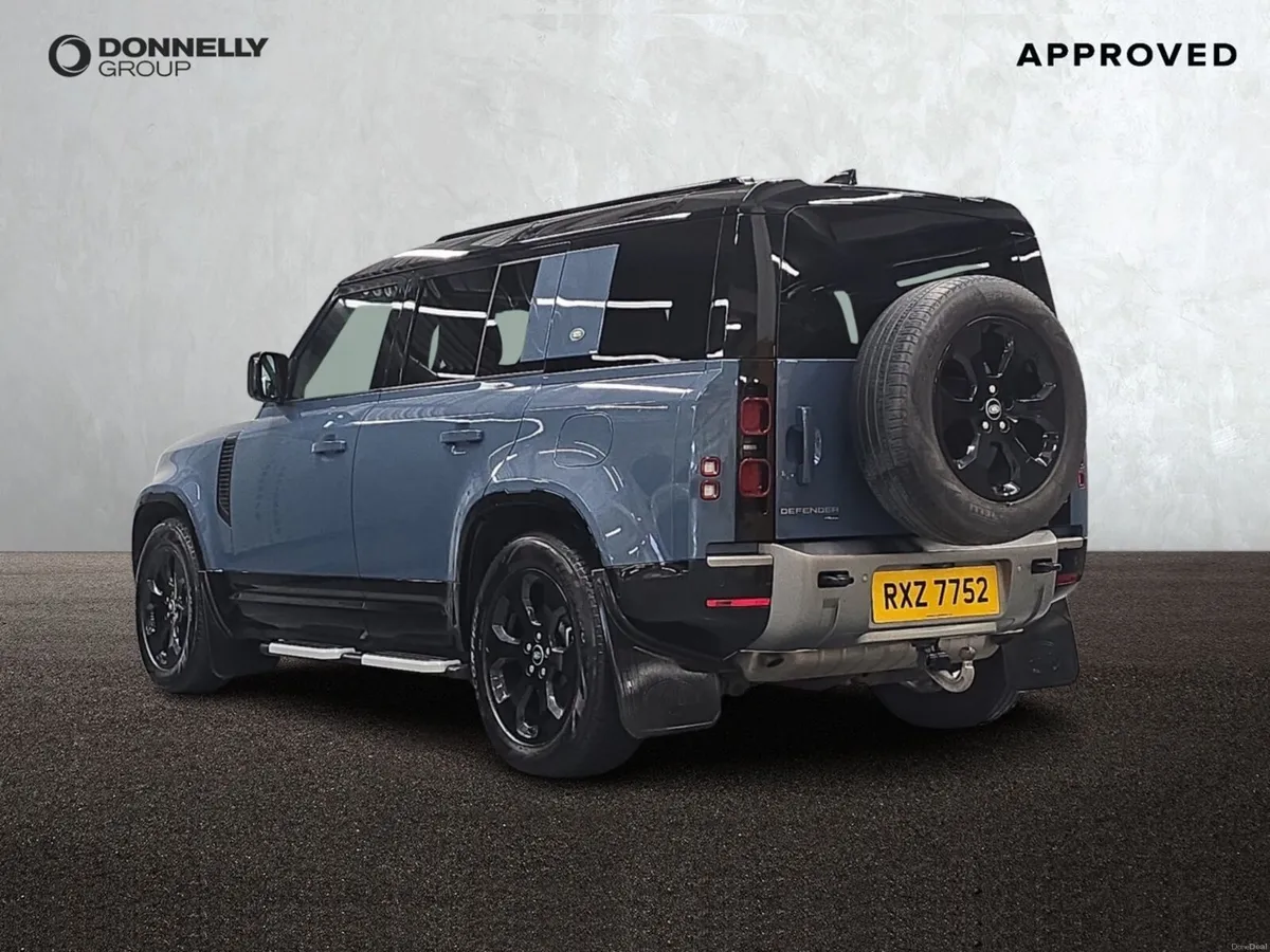 Land Rover Defender Estate X-Dynamic SE - Image 2