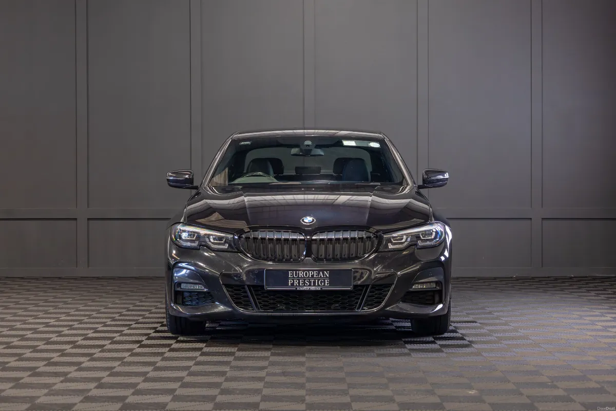 2021 BMW 3-Series 320d M-Sport - Image 2