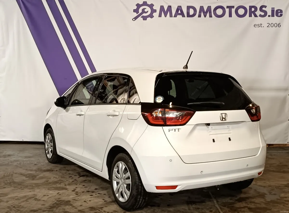 (2yr Warranty) 201 Honda Fit GR1 1.3 Petrol Auto - Image 5