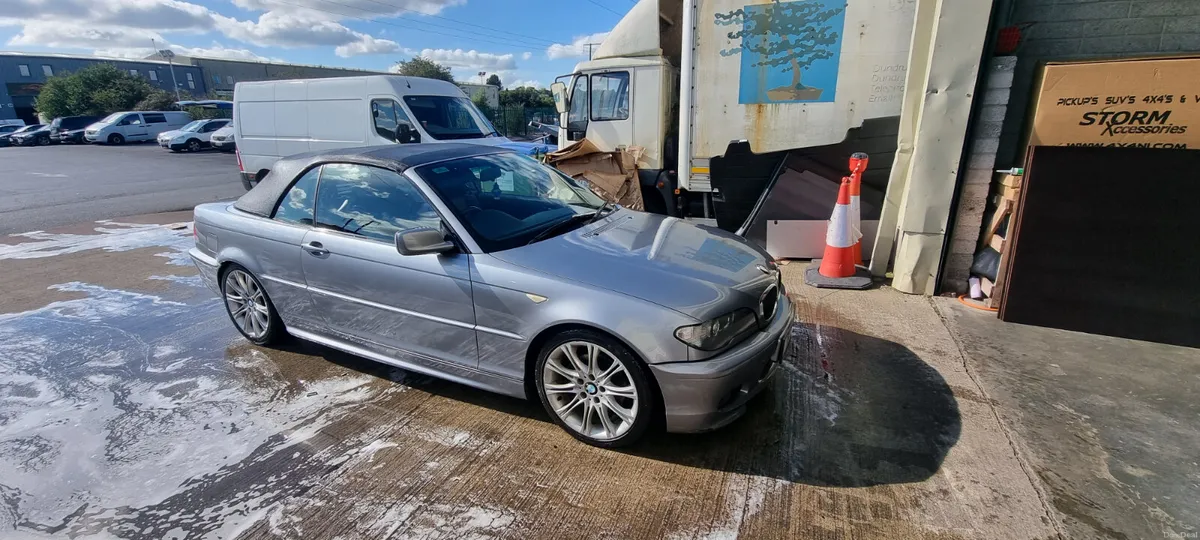 BMW 3-Series 2005 - Image 2