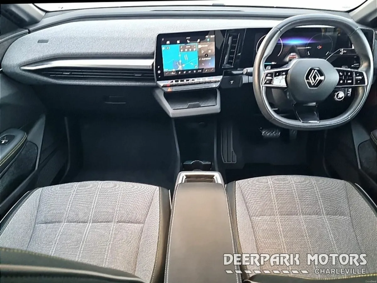 Renault Megane E-Tech EV60 220hp Techno - Image 2