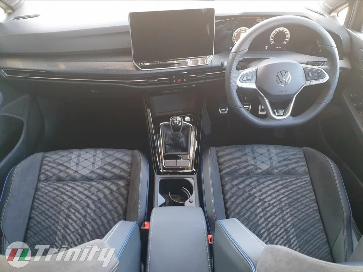 Volkswagen Golf ** AVAILABLE TO ODER NOW ** R-LINE - Image 2