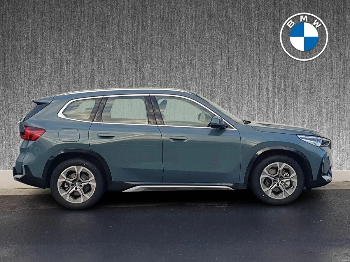 BMW iX1 iX1 eDrive20 xLine - Image 3