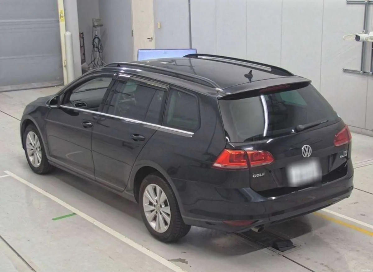 2015 (152) VW Golf Estate - 1.2 Petrol + Automatic - Image 4