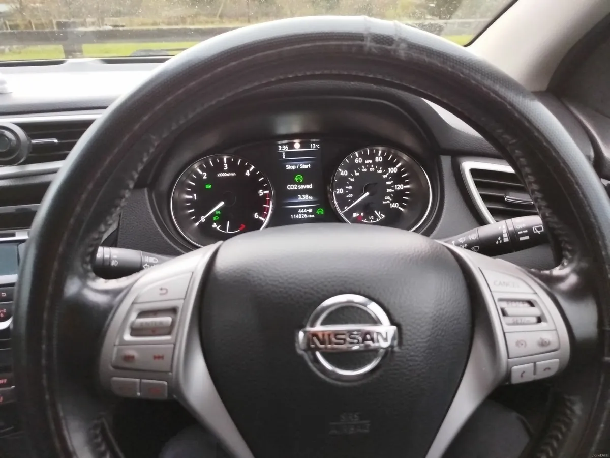 Nissan Qashqai 2015 - Image 2