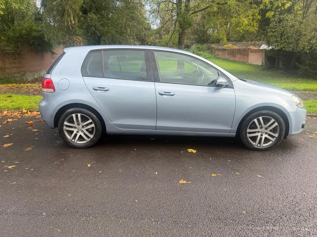 2012 Volkswagen Golf Trendline Diesel - Image 4