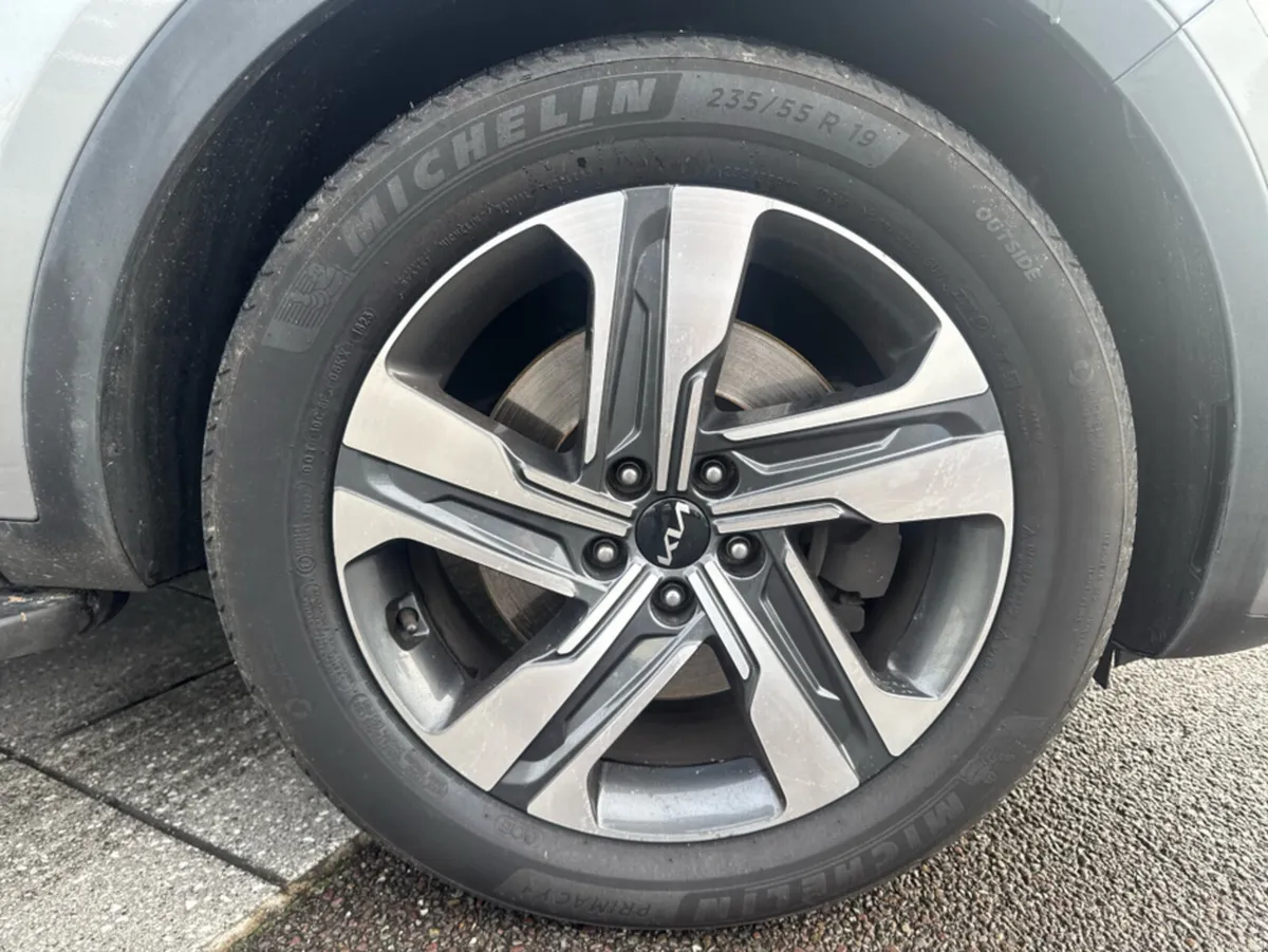 Kia Sorento DSL MY23 SAM 5 - Image 4