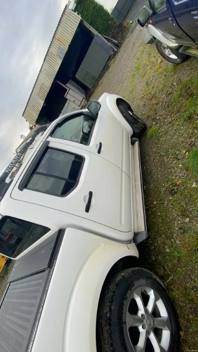 Nissan Navara 2014 - Image 2