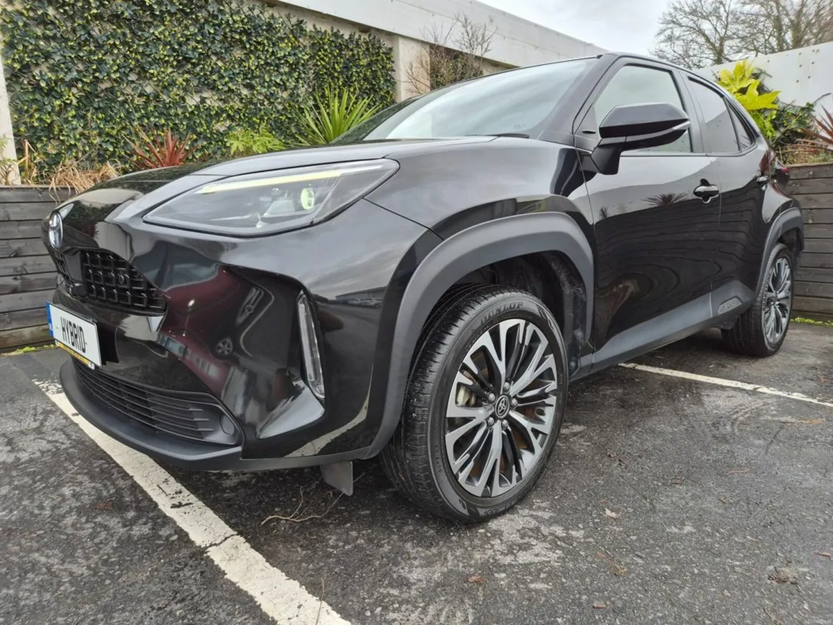 Toyota Yaris Cross 1.5 HYBRID / SOL TOP SPEC / TAX - Image 1