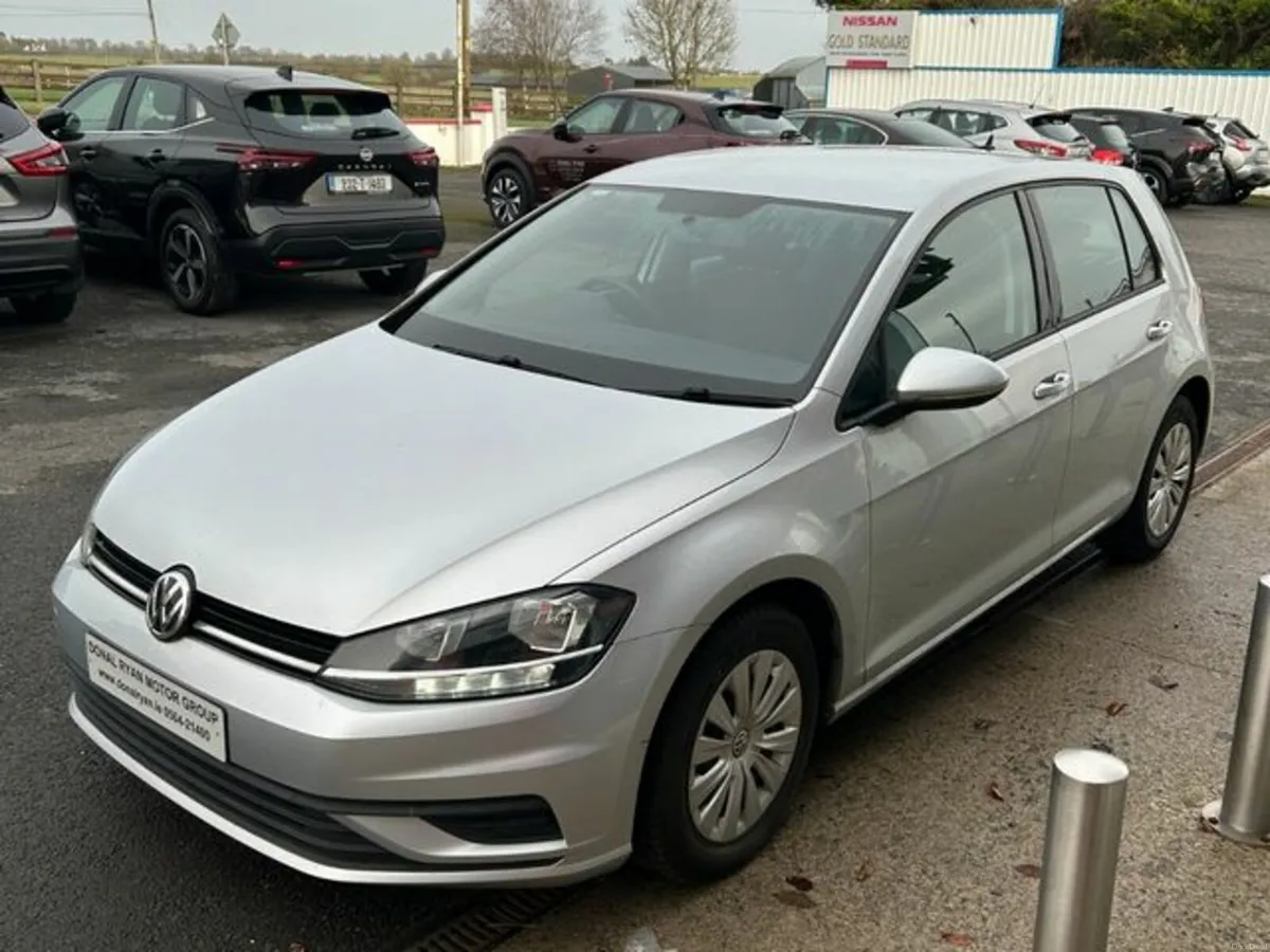 Volkswagen Golf 5dr H/B - Image 4