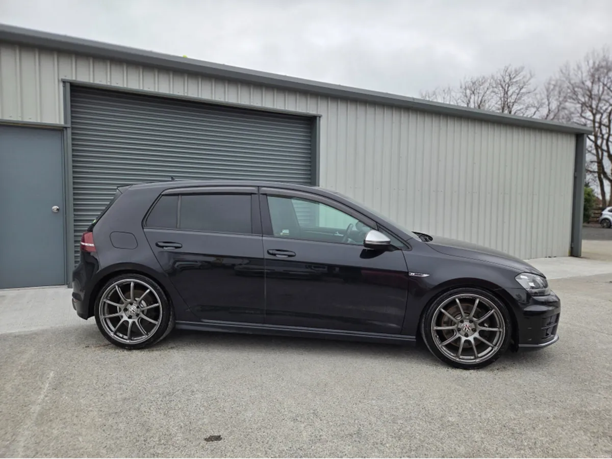 Volkswagen Golf R 2.0 TSI Auto - Image 2