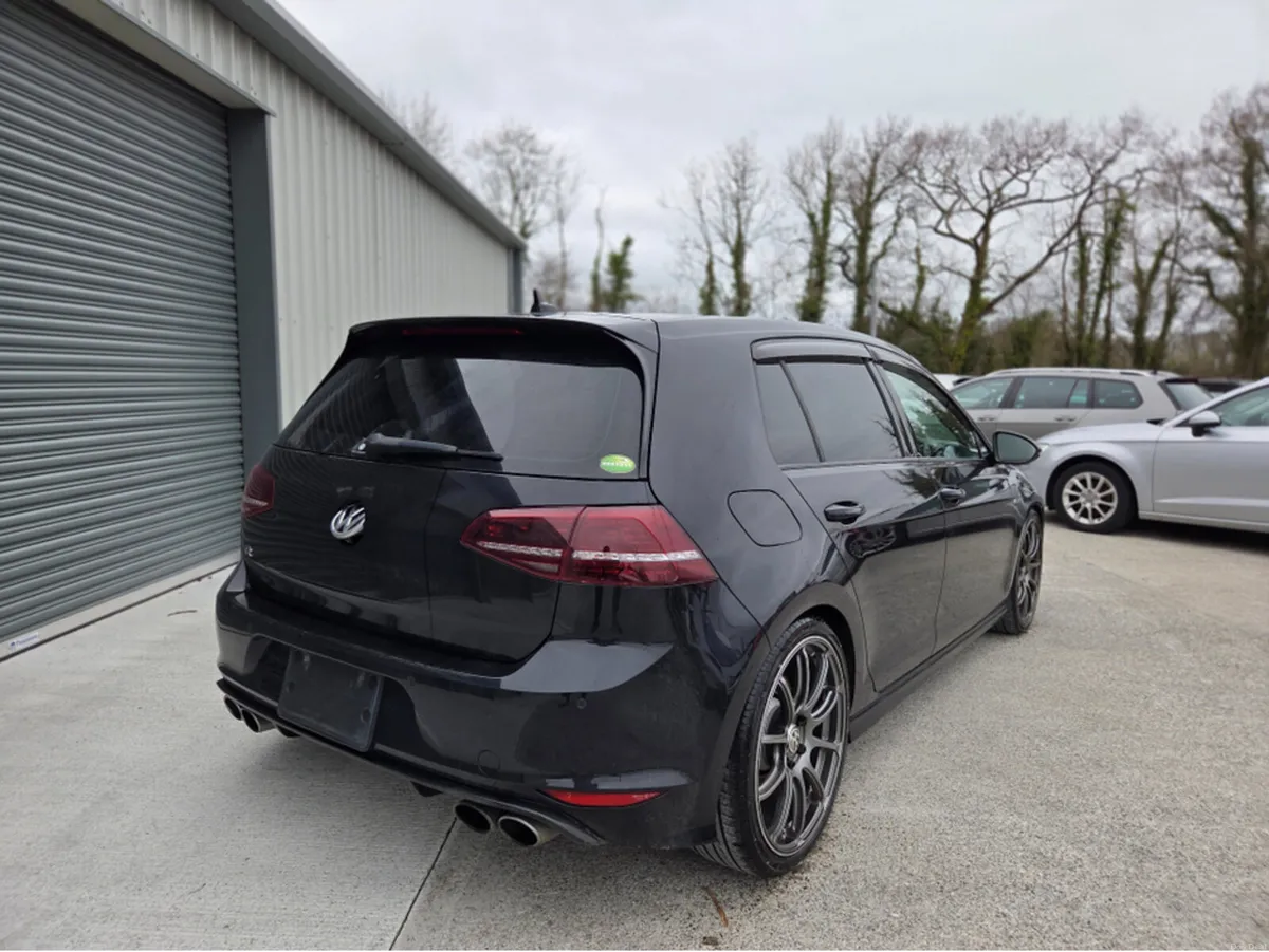 Volkswagen Golf R 2.0 TSI Auto - Image 3