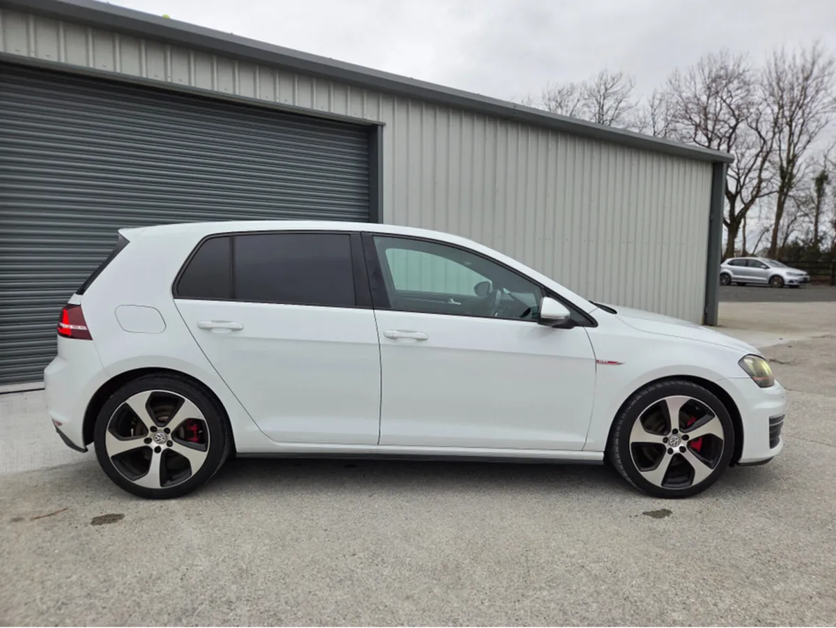 Volkswagen Golf GTI AUTO - Image 2
