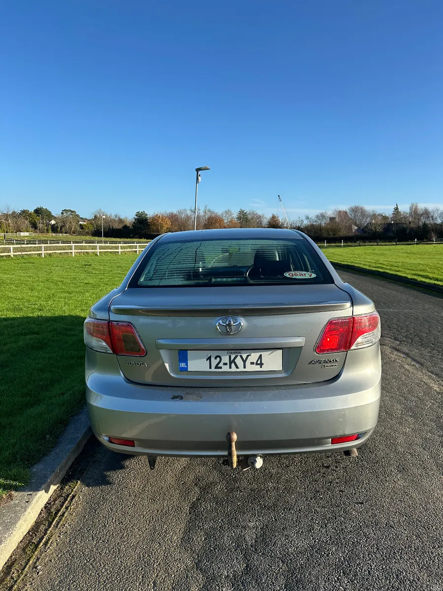 Toyota Avensis 2012 - Image 4