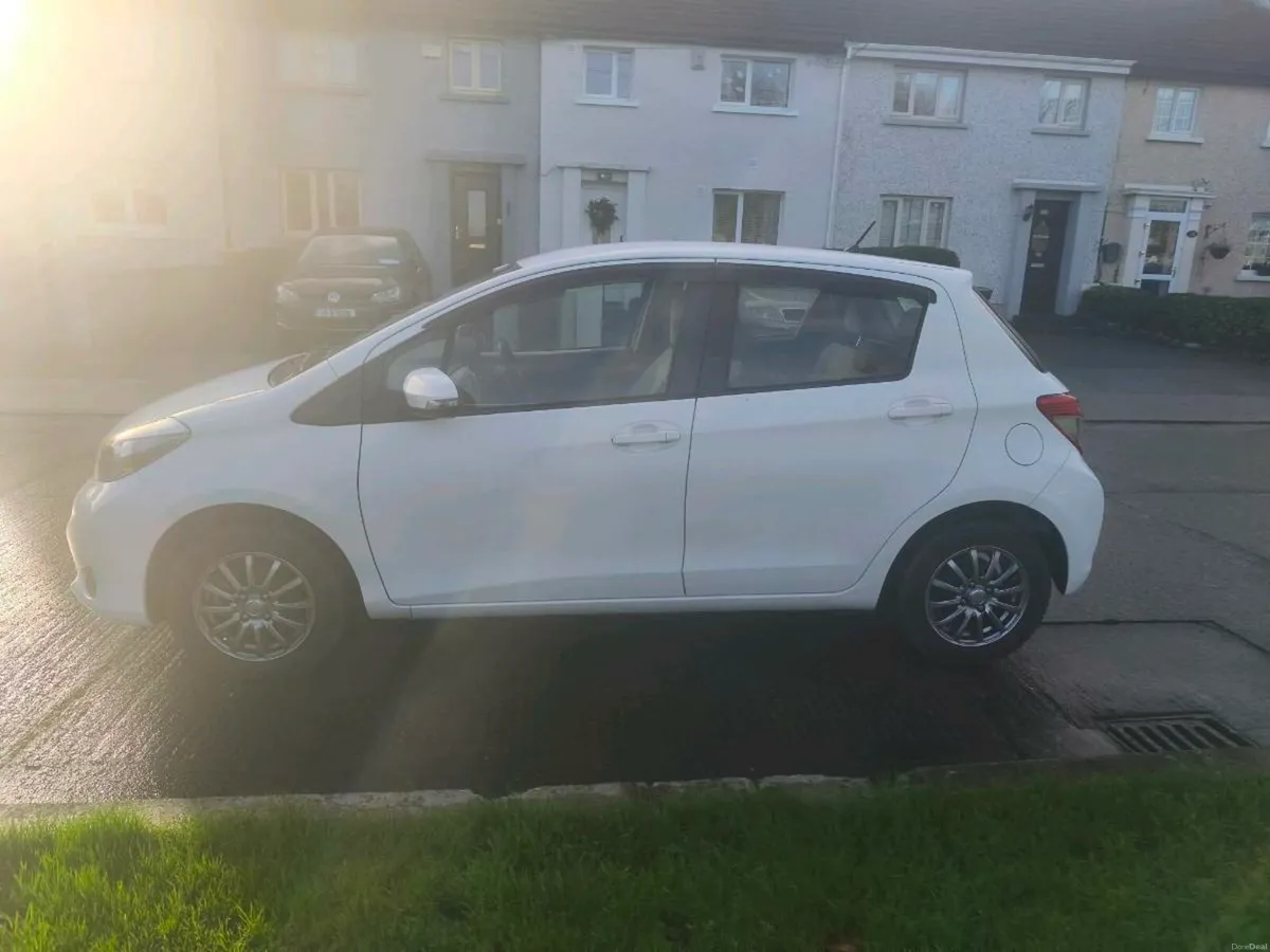 2014 Toyota vitz 1.0 auto price drop - Image 4