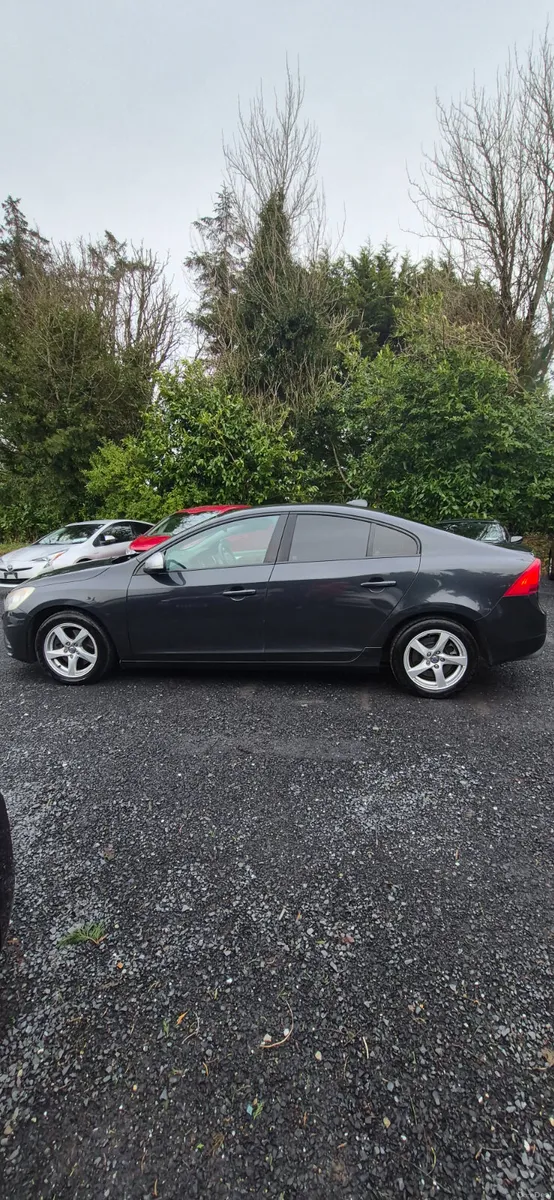 VOLVO S60 R DESIGN 2013 - Image 4