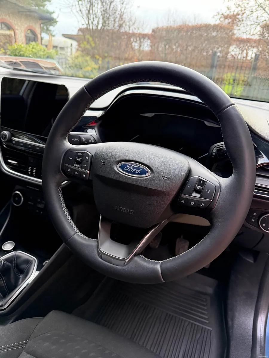Ford Fiesta Titanium 1.5 TDCI Diesel - Image 3