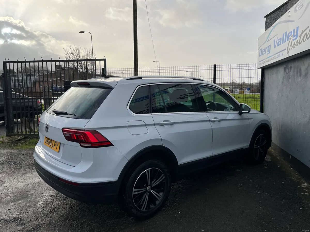 Volkswagen Tiguan 2018 - Image 3