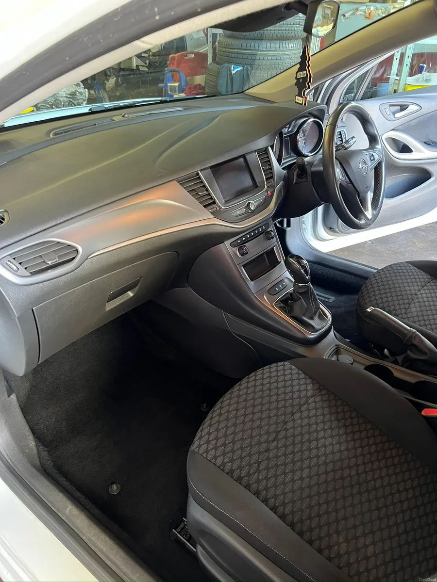 Opel Astra Van - Image 4