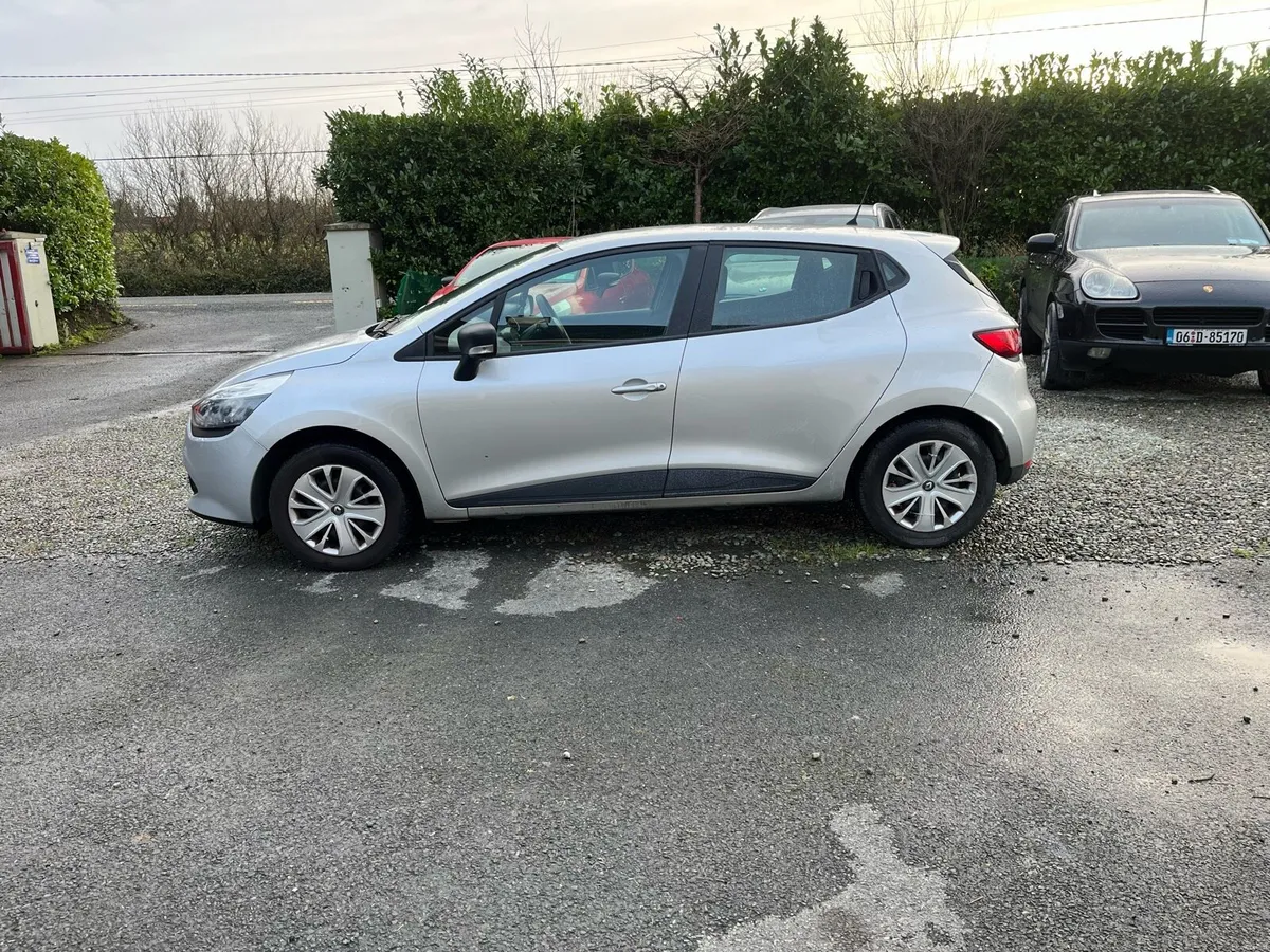 Renault Clio 1.2 161 tax and nct - Image 3