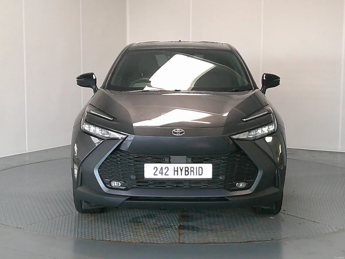 Toyota C-HR 2024 - Image 2