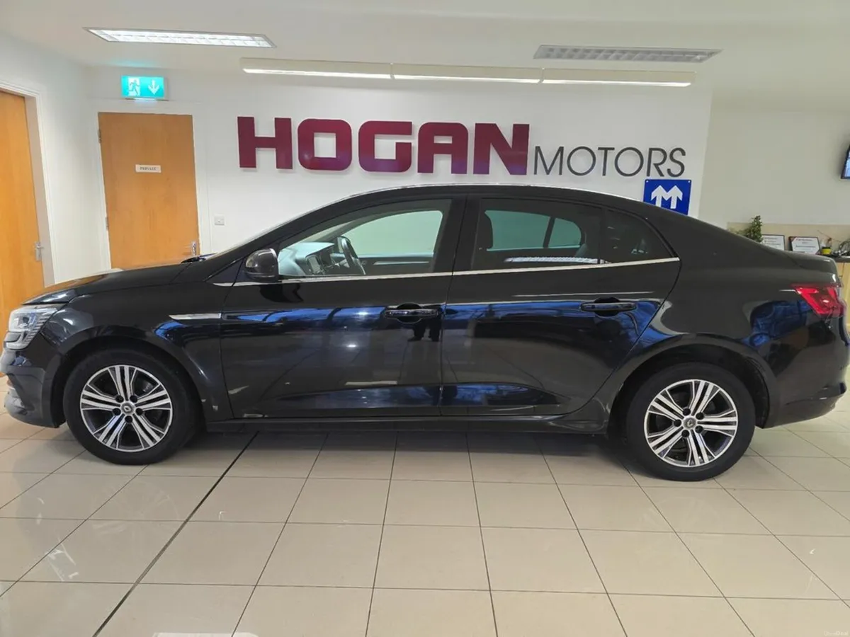 Renault Megane Iconic Diesel Saloon * Best Spec * - Image 4