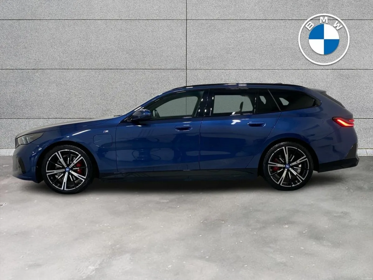 BMW 5-Series 530e M Sport Pro Touring - Image 4