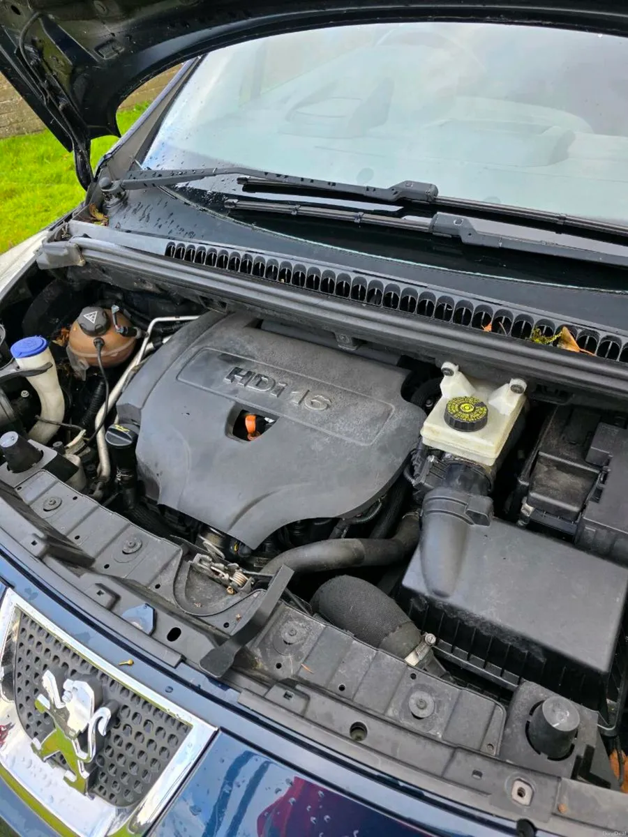 Peugeot 3008 exclusive 2.0 diesel, manual - Image 4