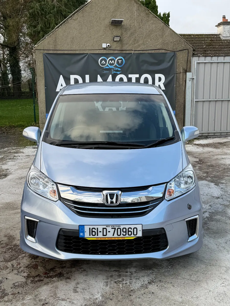 HONDA FREED 2016 PREMIUM  EDITION 6 SEATS HYBRID - Image 1