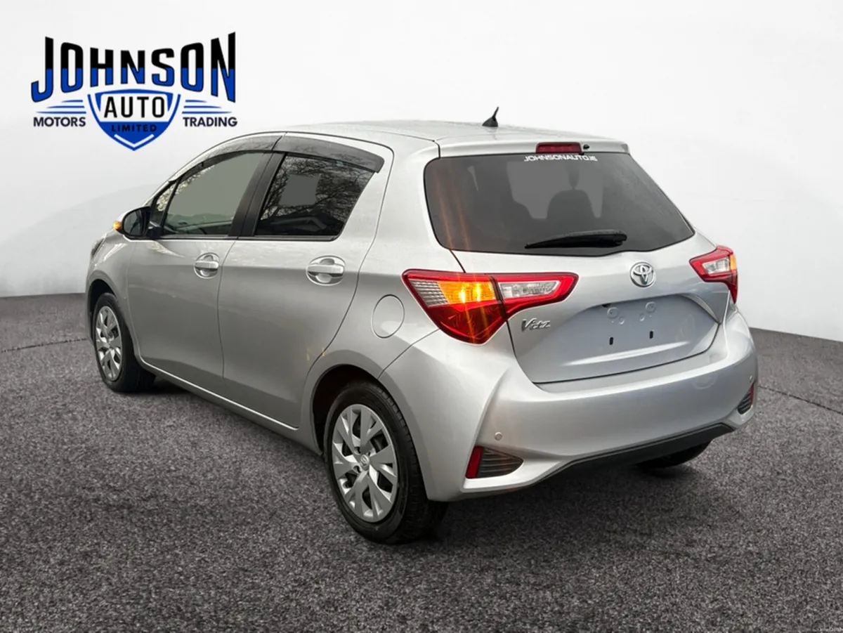 Toyota Vitz 1.3 Petrol Auto - Image 4