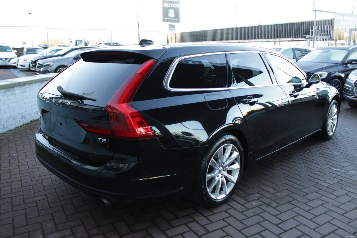 2.0T5 245BHP 5DR ESTATE AUTOMATIC // IMMACULATE CO - Image 4