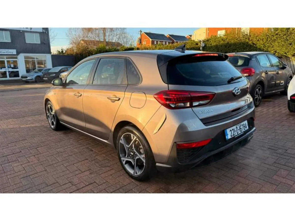 Hyundai i30 i 30 Petrol 5DR - Image 3