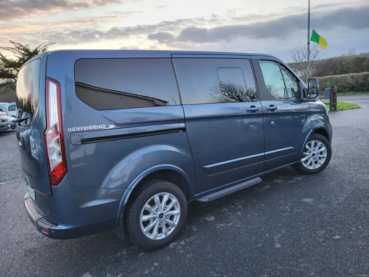 Wheelchair Accessible Ford Tourneo Custom 2022 - Image 5
