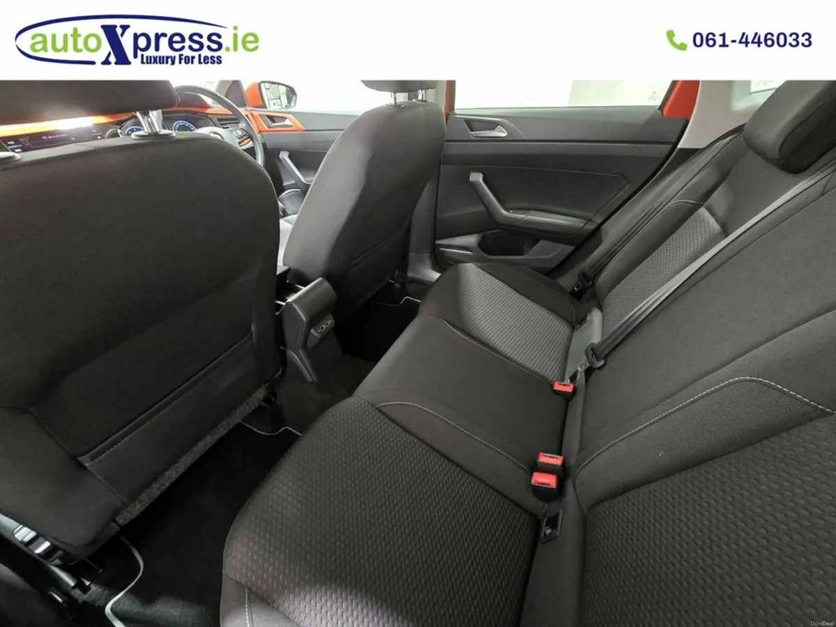 Volkswagen Polo 1.0 TSI Automatic, Reversing camer - Image 4