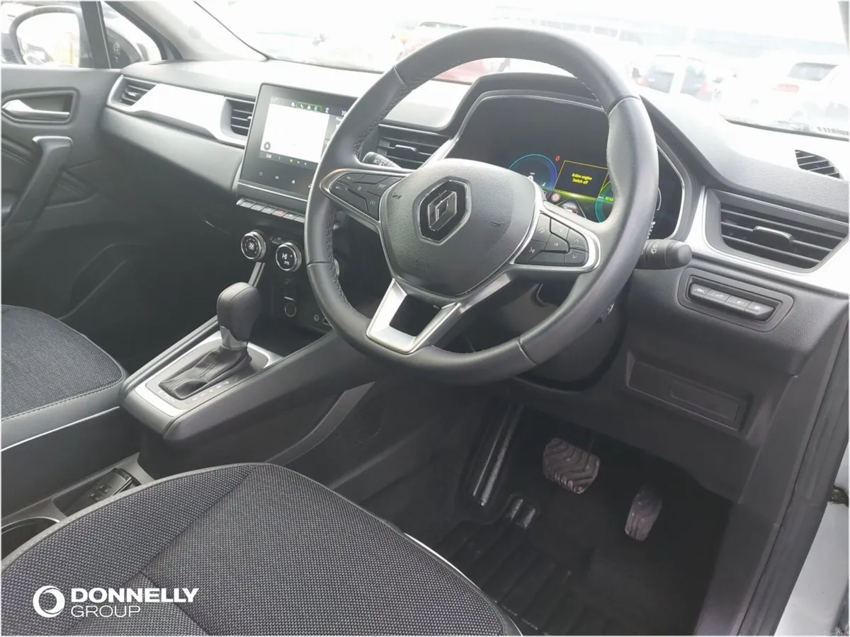 Renault Captur Hatchback Techno - Image 4